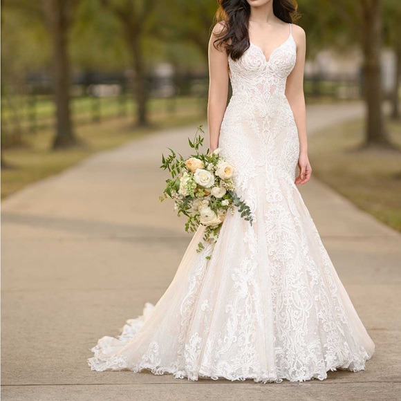 Martina Liana Style # 1250 beaded wedding dress - Picture 15 of 16